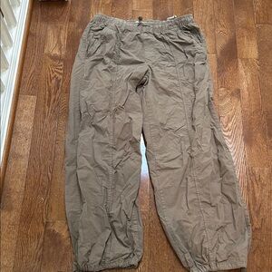 ZARA Relaxed Elastic-Waist Men’s Pants in Olive Brown